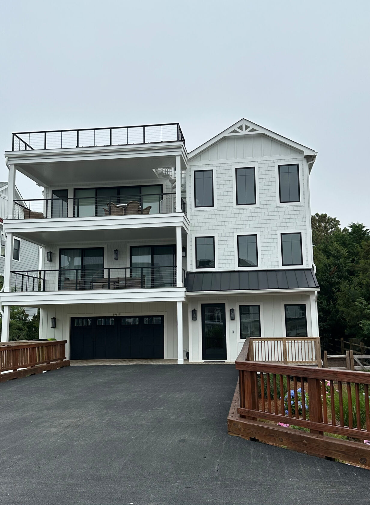 House 10.jpg